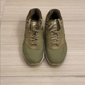 Nike Air Max Sneakers